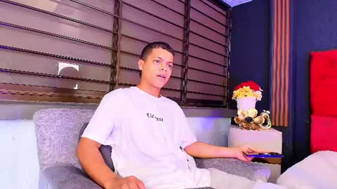 JULIAN STEARLING online show from 13, 6, 2026