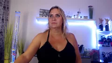 Julia online show from 26, 7, 2026