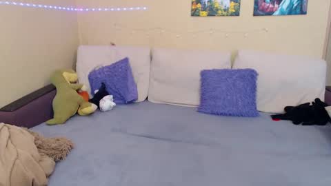 Jul online show from 12, 2, 2025