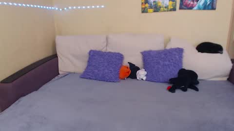 Jul online show from 9, 9, 2025