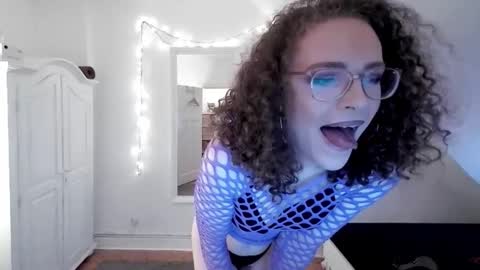 Snapshot of juliasometimes chatting on 14, 12, 2025 juliasometimes online show from 14, 12, 2025