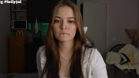 Snapshot of julidropp chatting on 26, 10, 2025 julidropp online show from 26, 10, 2025