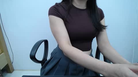 Snapshot of julie9x chatting on 9, 9, 2025 julie9x online show from 9, 9, 2025