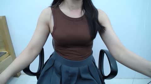 Snapshot of julie9x chatting on 17, 9, 2025 julie9x online show from 17, 9, 2025