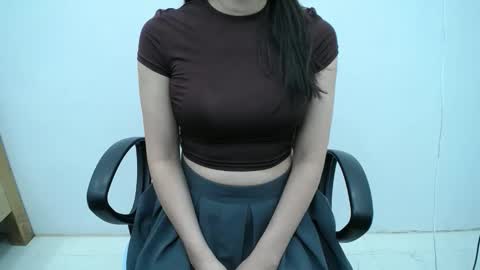 Snapshot of julie9x chatting on 23, 11, 2025 julie9x online show from 23, 11, 2025