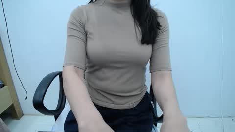 Snapshot of julie9x chatting on 30, 11, 2025 julie9x online show from 30, 11, 2025