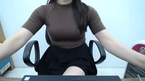 julie9x online show from 18, 2, 2026