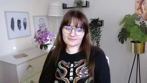 Julie online show from 22, 10, 2025