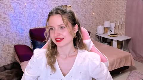 Julie online show from 8, 3, 2025