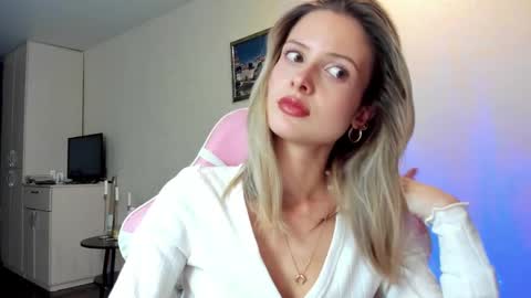 Julie online show from 2, 10, 2025