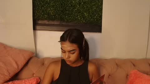 Snapshot of julieta_aguilar chatting on 16, 4, 2026 Juli online show from 16, 4, 2026