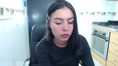 Snapshot of julieta_fn chatting on 23, 4, 2026 julieta_fn online show from 23, 4, 2026
