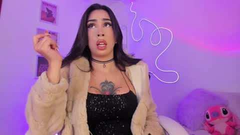 julietabomgv online show from 3, 3, 2025