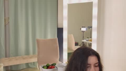 Julieta or Jully online show from 11, 7, 2026