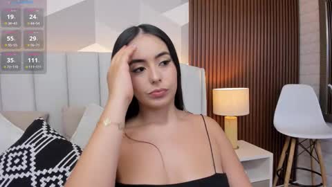 Julieta Santos online show from 11, 9, 2025