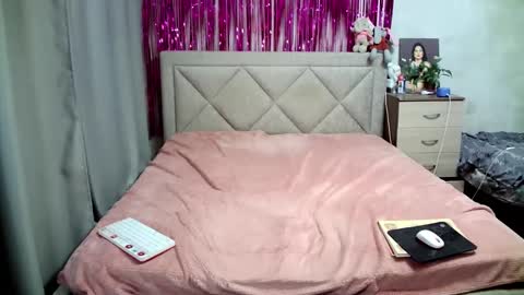 Snapshot of julietkalen chatting on 7, 3, 2025 Julietkitty online show from 7, 3, 2025