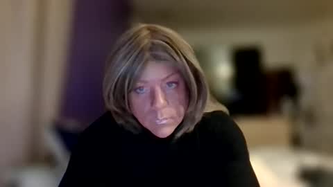 Julie TS online show from 18, 1, 2026