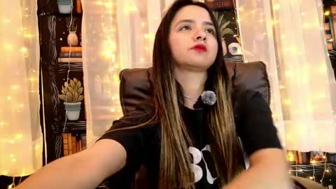 Snapshot of julietta__jackson chatting on 27, 5, 2026 Julietta Jackson online show from 27, 5, 2026