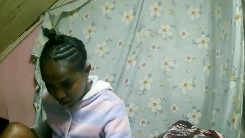 Snapshot of juliette9794 chatting on 21, 9, 2025 juliette9794 online show from 21, 9, 2025