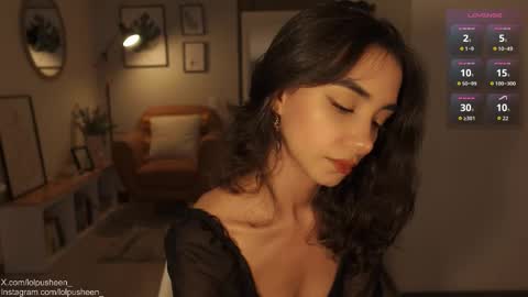 Snapshot of juliette_dee chatting on 25, 11, 2025 Juliette Dee online show from 25, 11, 2025