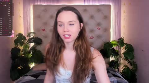 Julie online show from 6, 3, 2025