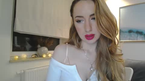 Snapshot of juliettesensual chatting on 16, 2, 2025 JulietteSensual online show from 16, 2, 2025