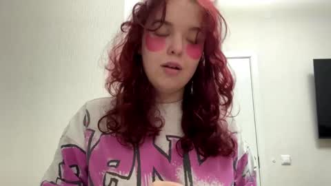 Lily online show from 31, 5, 2026