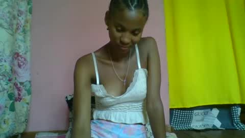 Snapshot of juliexexy chatting on 15, 1, 2025 juliexexy online show from 15, 1, 2025