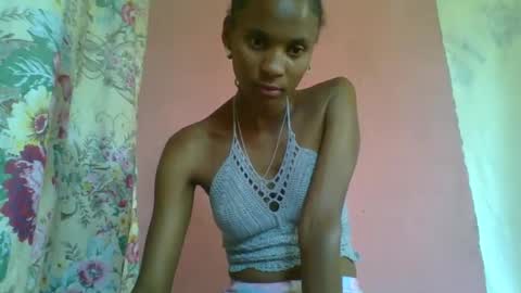 Snapshot of juliexexy chatting on 19, 1, 2025 juliexexy online show from 19, 1, 2025