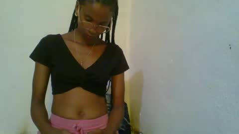 Snapshot of juliexexy chatting on 6, 2, 2025 juliexexy online show from 6, 2, 2025