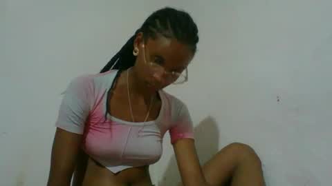 Snapshot of juliexexy chatting on 10, 2, 2025 juliexexy online show from 10, 2, 2025