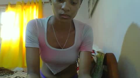 Snapshot of juliexexy chatting on 17, 2, 2025 juliexexy online show from 17, 2, 2025