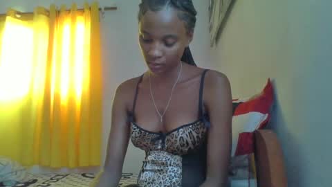 Snapshot of juliexexy chatting on 18, 2, 2025 juliexexy online show from 18, 2, 2025