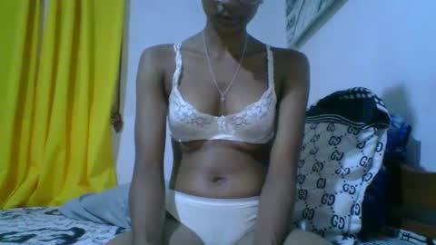 Snapshot of juliexexy chatting on 25, 2, 2025 juliexexy online show from 25, 2, 2025