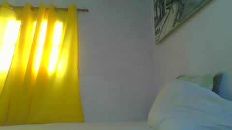 Snapshot of juliexexy chatting on 8, 3, 2025 juliexexy online show from 8, 3, 2025