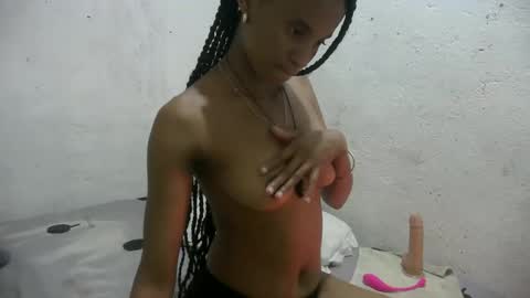 Snapshot of juliexexy chatting on 2, 10, 2025 juliexexy online show from 2, 10, 2025