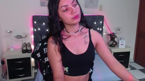 Snapshot of juliieth_miller chatting on 20, 12, 2024 Juliieth Miller online show from 20, 12, 2024