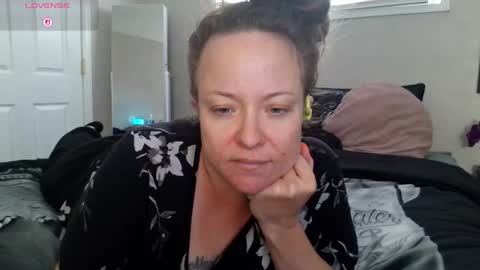 Juli Monroe online show from 19, 10, 2025