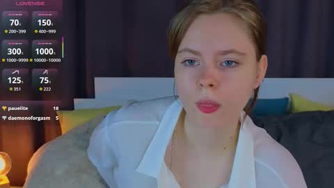 Snapshot of jullietebliss chatting on 3, 11, 2025 Julie online show from 3, 11, 2025