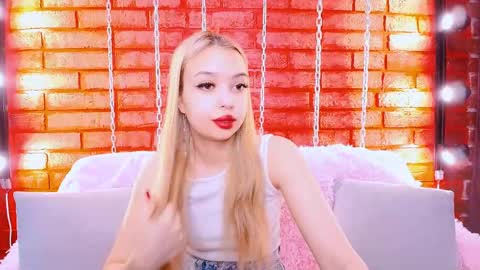 Snapshot of jullymood chatting on 9, 6, 2026 DoubleCherry online show from 9, 6, 2026