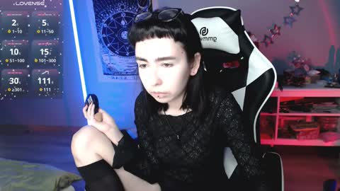 Baroness Von Cringe online show from 1, 1, 2025