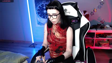 Baroness Von Cringe online show from 3, 1, 2025