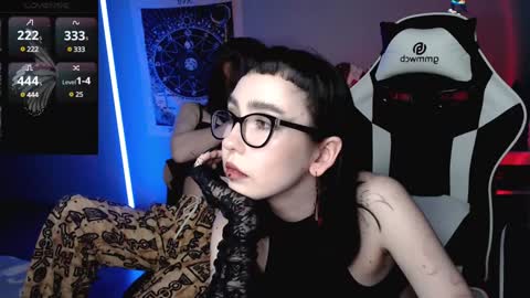 Baroness Von Cringe online show from 12, 1, 2025