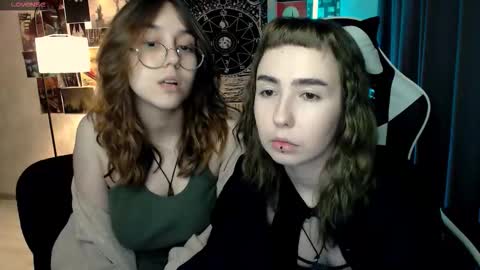 Baroness Von Cringe online show from 3, 10, 2025