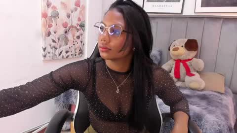 julsgomezz online show from 6, 4, 2026