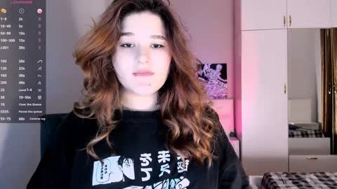Julie online show from 3, 2, 2025
