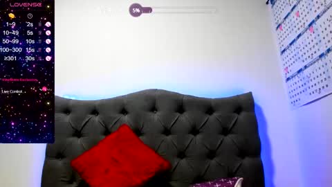 Julya Smith online show from 19, 12, 2024