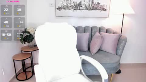 Snapshot of julyy_adams chatting on 14, 7, 2026 July Adams online show from 14, 7, 2026