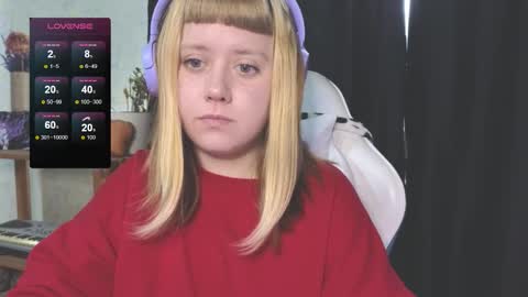 Snapshot of june_shy0 chatting on 21, 9, 2025 June online show from 21, 9, 2025