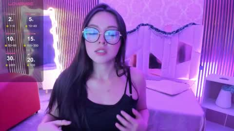 Snapshot of junelle_tay chatting on 14, 12, 2025 JUNELLE online show from 14, 12, 2025